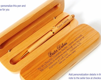 Ensemble de stylos en bois gravés : cadeau d'ordination de pasteur personnalisé