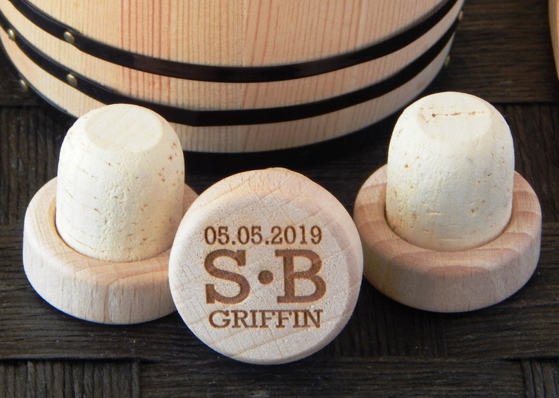 Engraved Wood Wine Stoppers Wedding Favor Personalized Bottle Cork Stopper Set image 1