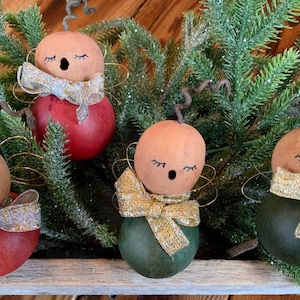 ONE Dried Gourd Angel. Dried Gourd Christmas Decor. Angel Decoration. Tree Decor. Farmhouse Decor. Christmas gift. Wedding Gift.