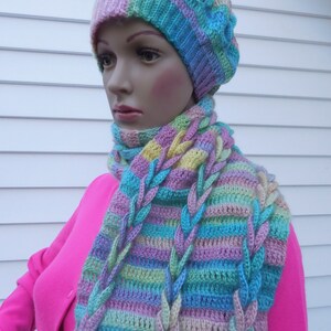 Sjaal, handgemaakte dit GLB en sjaal, Gehaakte sjaal, hals warmer, voor de winter.