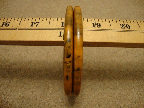 Vintage Pair 1/4" Bakelite Bracelets! Marbled Mus… - image 8