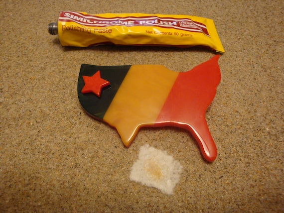 Signed Shultz Bakelite Brooch! Large Laminated Re… - image 10