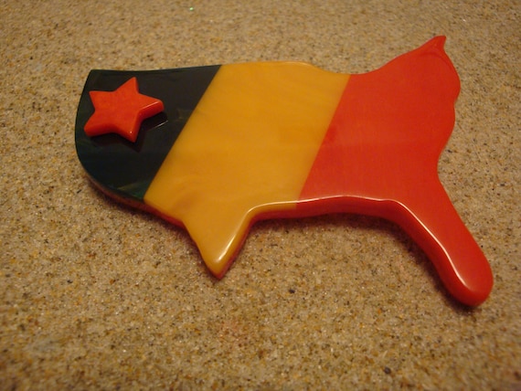 Signed Shultz Bakelite Brooch! Large Laminated Re… - image 5