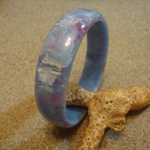 Restored Vintage Marbled Bakelite Bangle Bracelet - Blue Red White