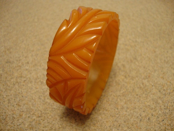 Vintage 1" Semi Translucent Orange Bakelite Brace… - image 4