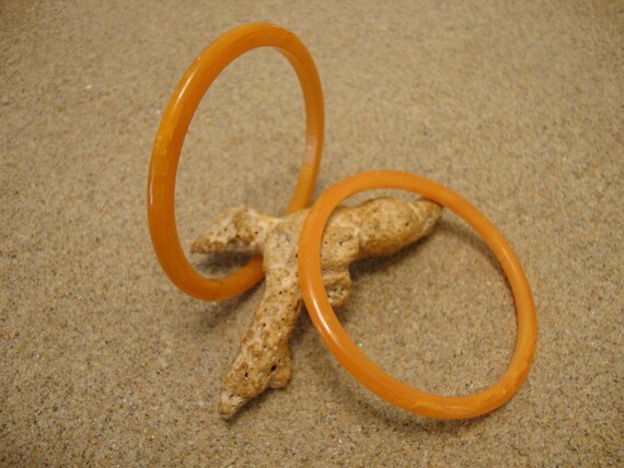 Vintage 3/16" Bakelite Bracelets! Marbled Semi-Tr… - image 4