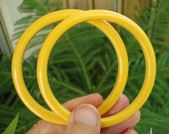 Vintage Pair 1/4" Bakelite Bracelets! Domed Shape; Bright Canary Yellow Color!