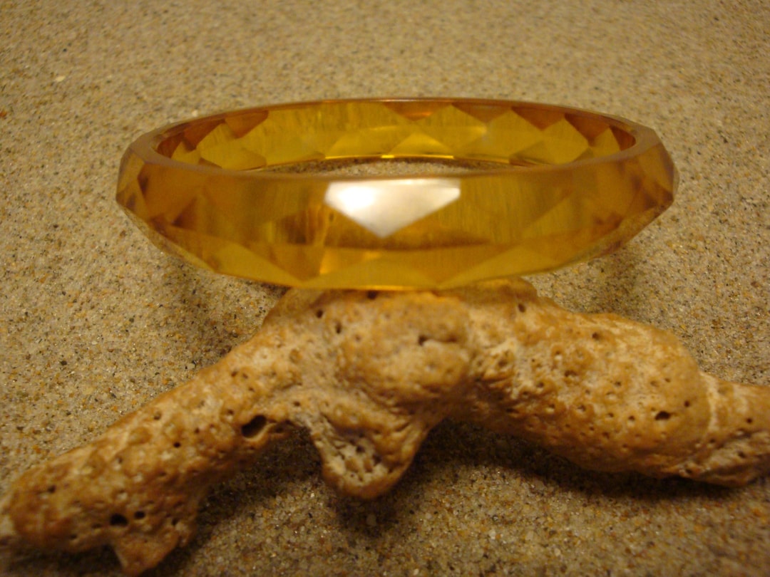 Prystal Vintage Gold Prystal Bakelite Bracelet: Diamond & Pentagon Facets - Etsy