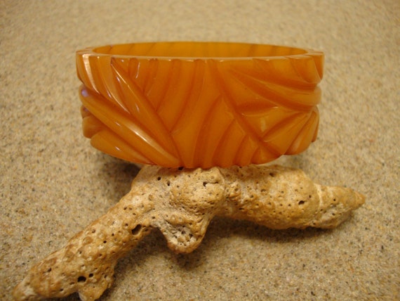Vintage 1" Semi Translucent Orange Bakelite Brace… - image 2
