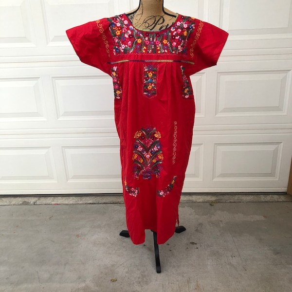 Magnifique rouge vif brodé traditionnelle mexicaine taille xlarge