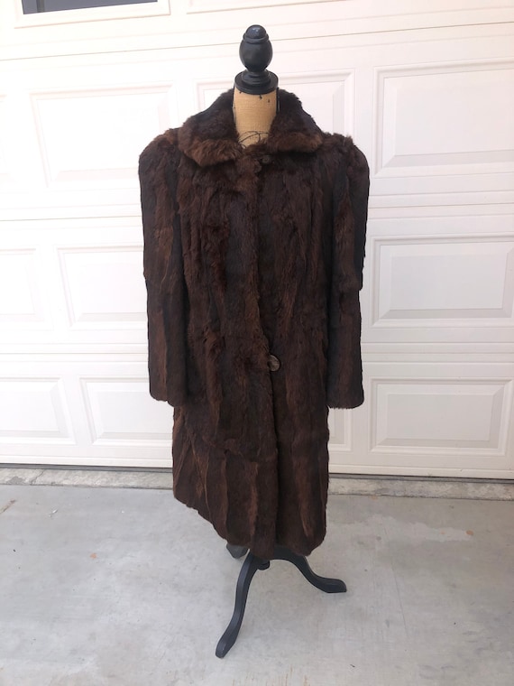 Glamorous 1950s  Dark Brown Mink Coat Size Large