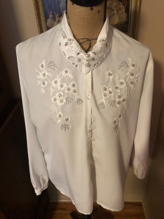 Lovely 1980s embroidered floral blouse size large… - image 2