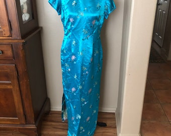 Gorgeous 1980s cheongsam traditional Asian dress size medium teal blue