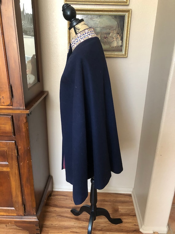 Vintage 1960 navy blue belted Poncho one size - image 3