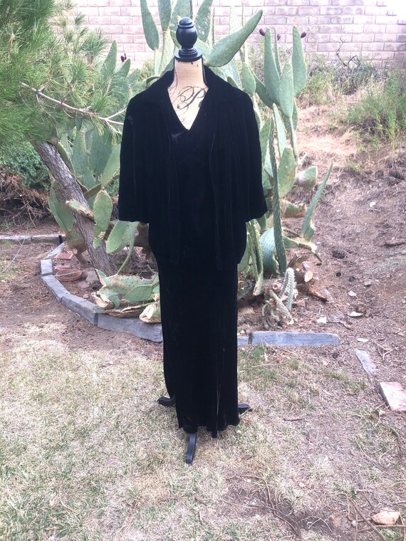 1930 old Hollywood black dress and opera coat set