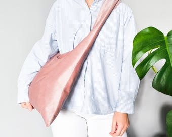 Rosa Samt Hobo Bag: Slouchy Bag, Große Einkaufstasche, Upcycled Polyester