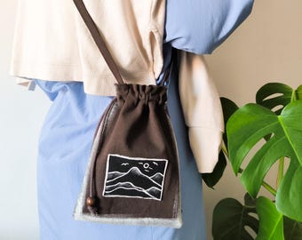 Handytasche zum Umhängen, Handytasche aus Stoff, handbemalt
