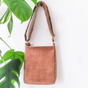 Vegan crossbody bag, Corduroy bag, Upcycled, Handmade zipper bag, Trendy everyday bag, Crossbody purse, Canvas bag, Minimalist travel purse image 8