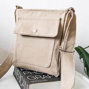 Crossbody Geldbörse, Mini-Schultertasche, Crossbody-Handytasche, Reißverschlusstasche, Upcycled Textiltasche, trendige Alltagstasche, lässige Handtaschen