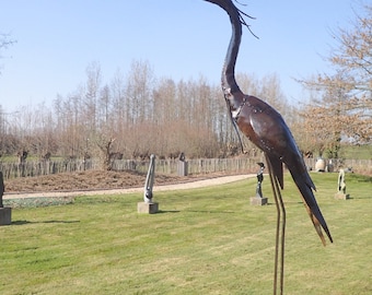 Tuinbeeld : reiger gemaakt van metaal, 90-95 cm, recyclage materialen, reiger sculptuur, heron beeld in metaal, tuinbeeld, beeld vijver