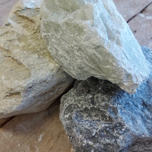 soapstone for sculpting, 2 types, 2 to 3 pieces, 9 to 10 kg (19 to 22) lbs soapstone), soft stone chunks for carving