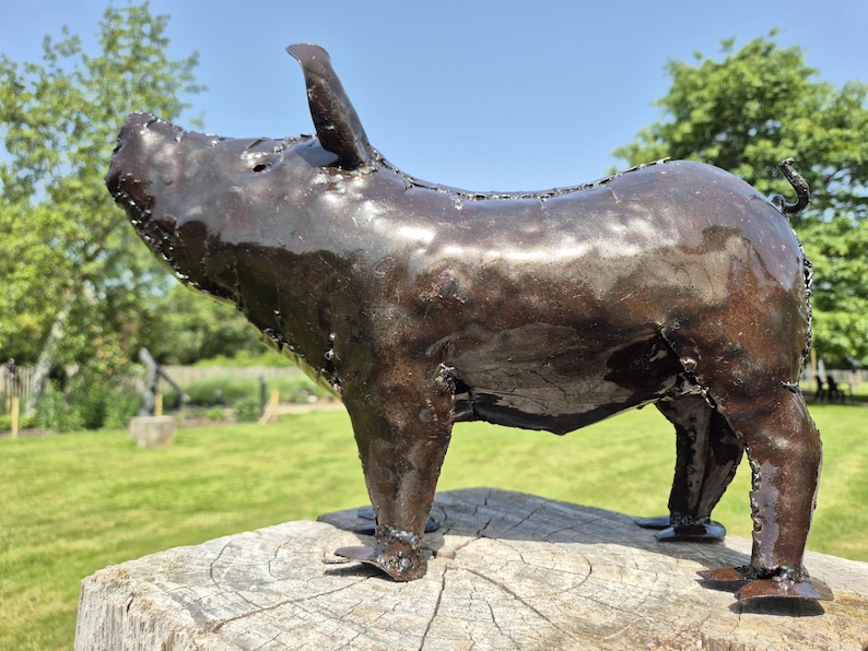 metal pig decor, pig sculpture, metal pig art, pig garden art, farmhouse pig, rustic pig art, garden animal, recycled metal, farmyard decor, handmade pig, outdoor pig art, pig lover gift, metal animal art