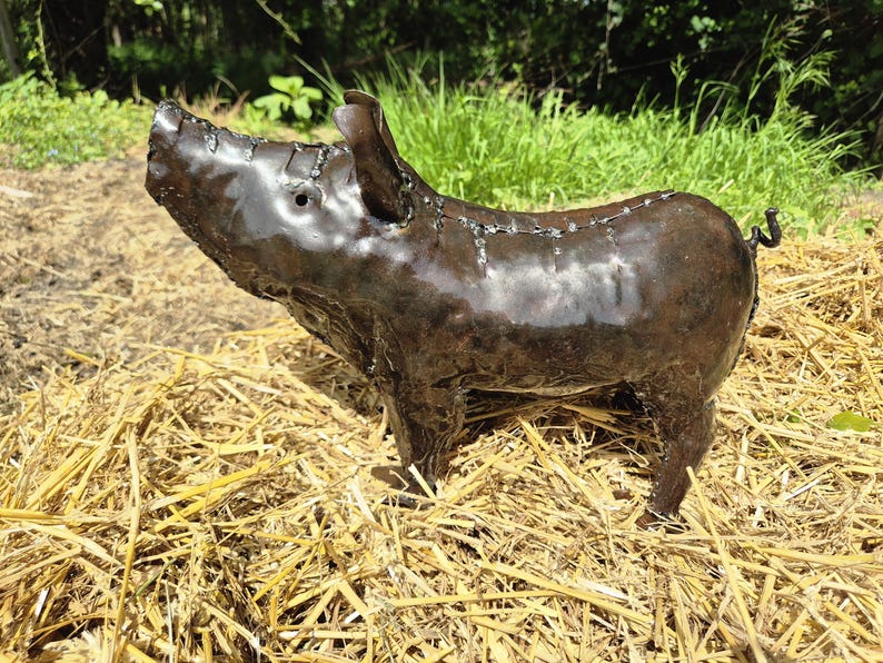 metal pig decor, pig sculpture, metal pig art, pig garden art, farmhouse pig, rustic pig art, garden animal, recycled metal, farmyard decor, handmade pig, outdoor pig art, pig lover gift, metal animal art