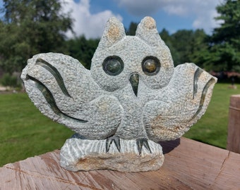 Statue of an owl, handmade in Zimbabwe, serpentine, stone-owl, sculpture of an owl, unique decoration, gift idea