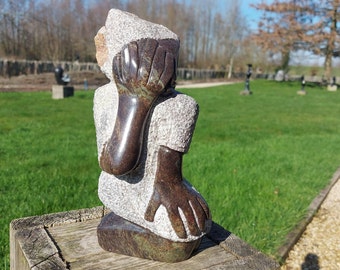 Figure en pierre, sculpture d'une personne timide, fait main au Zimbabwe, idée cadeau, statue en pierre, pièce unique, pierre dure