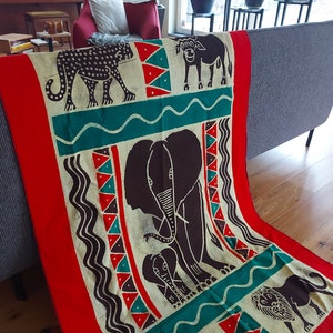 Unique wall decoration, handmade in Zimbabwe, traditional batik, elephant, big 5, African interior, gift idea, home deco, wall hanging