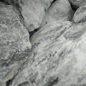 1 block of black/white soapstone, 5 to 7 kg steatite rock, soft stone for carving, make a sculpture yourself, premium quality