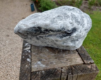 1 block of black/white soapstone, 11 to 14 kg kg steatite rock, soft stone for carving, make a sculpture yourself, premium quality