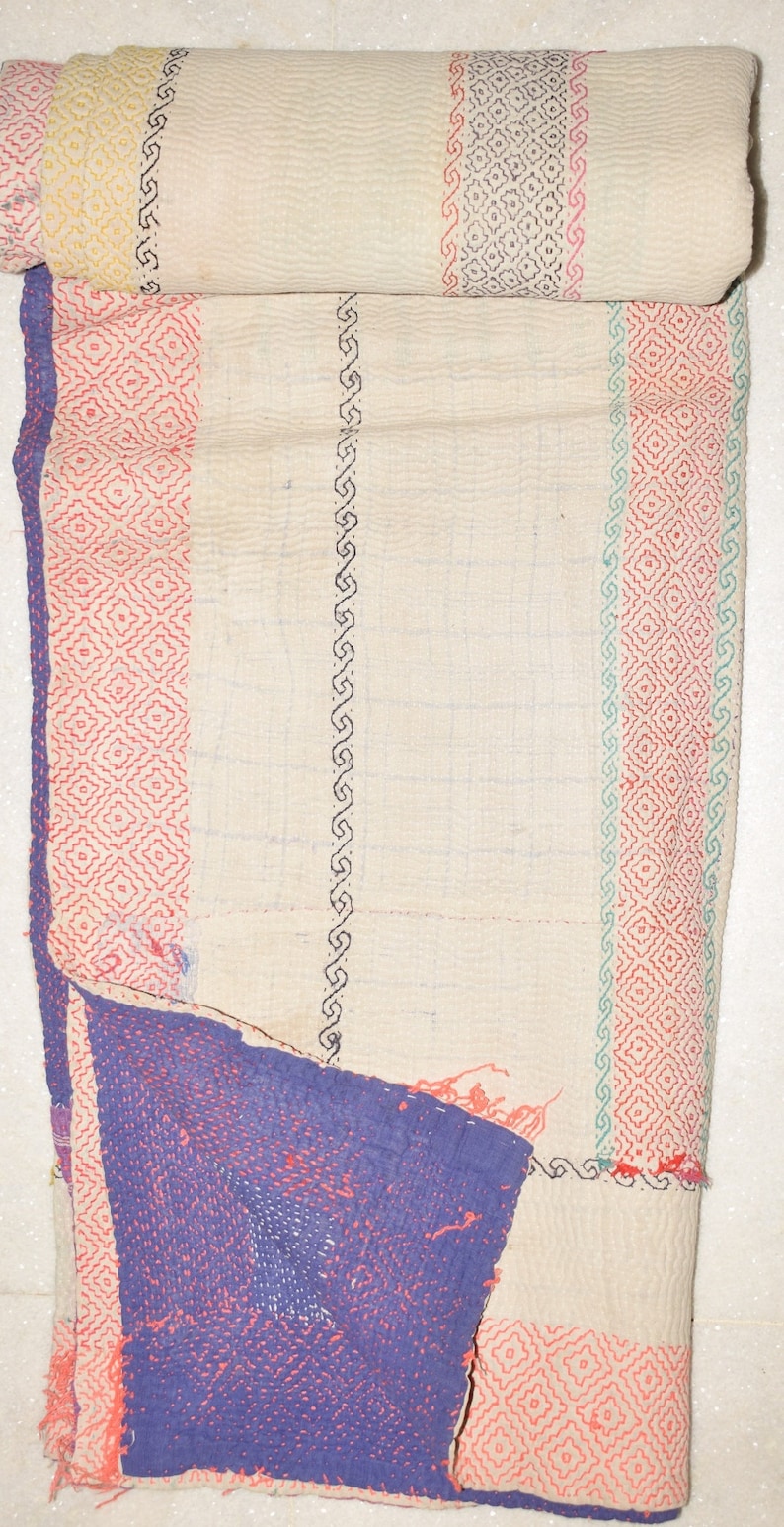 Vintage Throw Kantha Quilt Indian Handmade Bohemian Bedspread Reversible Cotton Ethnic Sari Fabric Embroidered Bedding Blanket Gudar 3282