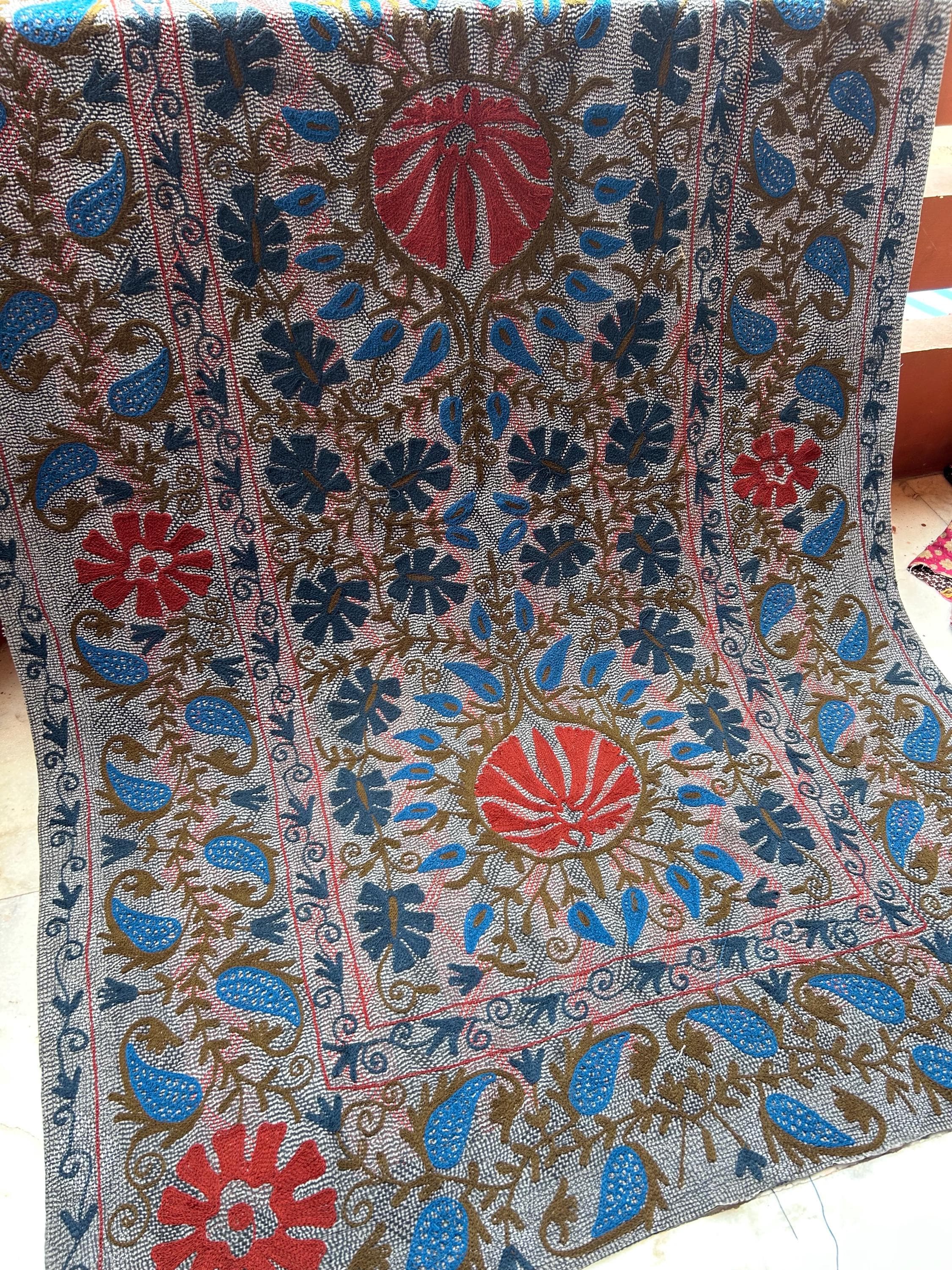 希少】スザニ刺繍カンタキルト スザニ刺繍 インド 一点もの 週末限定値