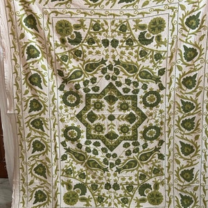 Cotton Suzani Bedspread, twin Size Bedcover, Embroidery Comforter, Suzani Wall Hanging, Floral Bed Linen, Antique Quilt, Boho Suzani Fabric