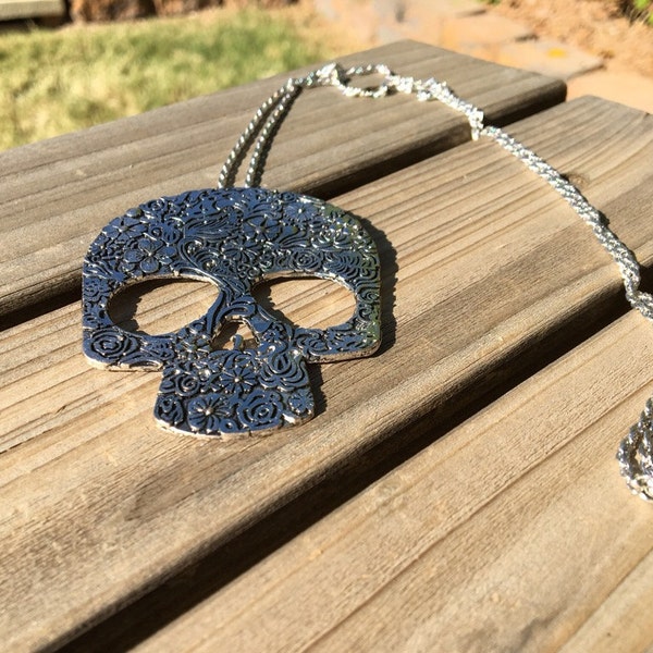 Large Antique Silver Life Sugar Skull Necklace