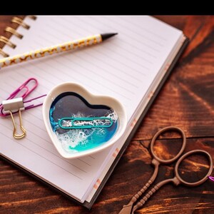 Jewelry Dish Personalized, Ocean Resin Art, Wedding Ring Dish,  Housewarming Gift, Unique Wedding Gift for Couple, Trinket Dish, Beach Decor