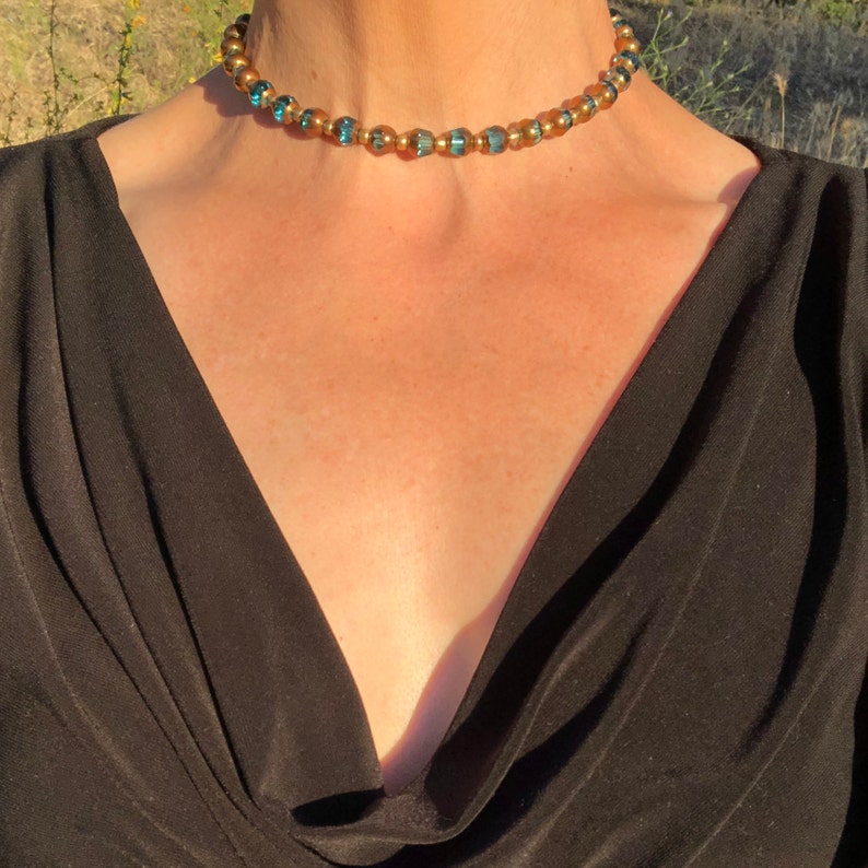 Elegant Golden Victorian Choker Gold-Tipped Periwinkle Blue Glass Beaded Memory Wire Choker Romantic Antique Gold Faceted Glass Choker