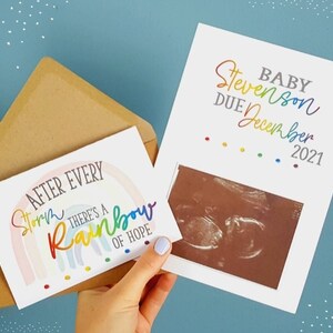 Personalisierte Regenbogen-Baby-Schwangerschafts-Ankündigungskarten | Individualisierbar After Every Storm theres a rainbow