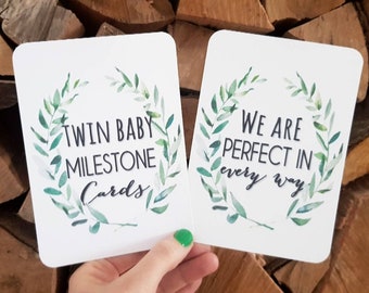 Género neutro Twin baby Milestone Moment Cards diseño de follaje de hojas para partos múltiples
