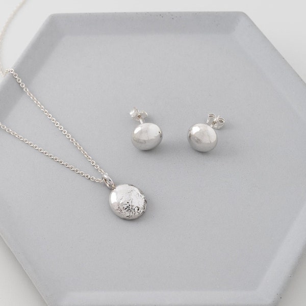 Shiny sterling silver nugget pendant and earrings set