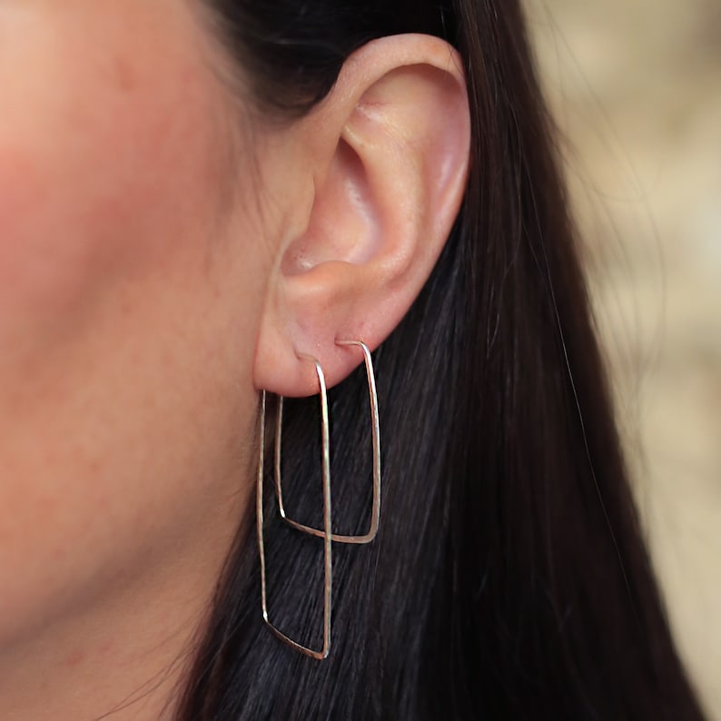Hammered sterling silver minimalist geometric hoop earrings image 6