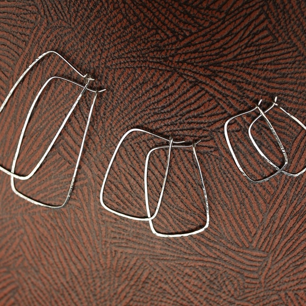 Hammered sterling silver minimalist geometric hoop earrings