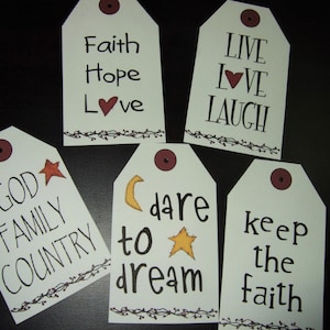 Étiquettes volantes primitives - FIVE Faith Family Love Gift Tags