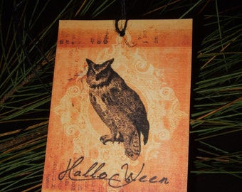 Primitive Halloween Tags - FOUR Vintage Inspired Mysterious Halloween Owl Hang Tag / Gift Tags