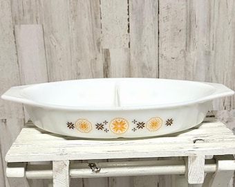 Vintage Pyrex Towne and Country Divided Dish 1.5 QT