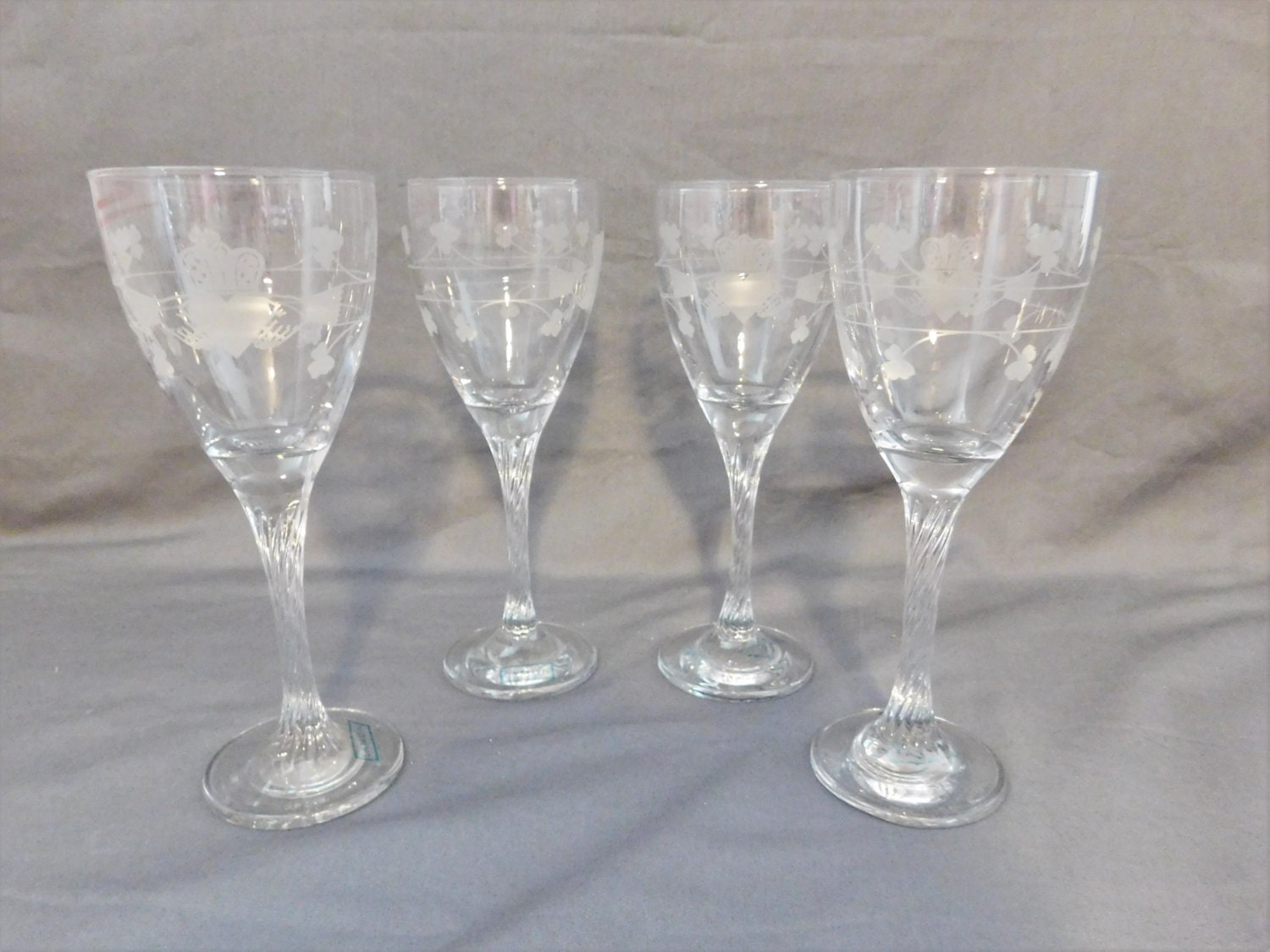 Eamon Wine Glasses Claddagh Shamrock Pattern Irish Etsy