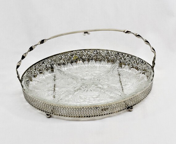 Vintage Alphonse serving basket