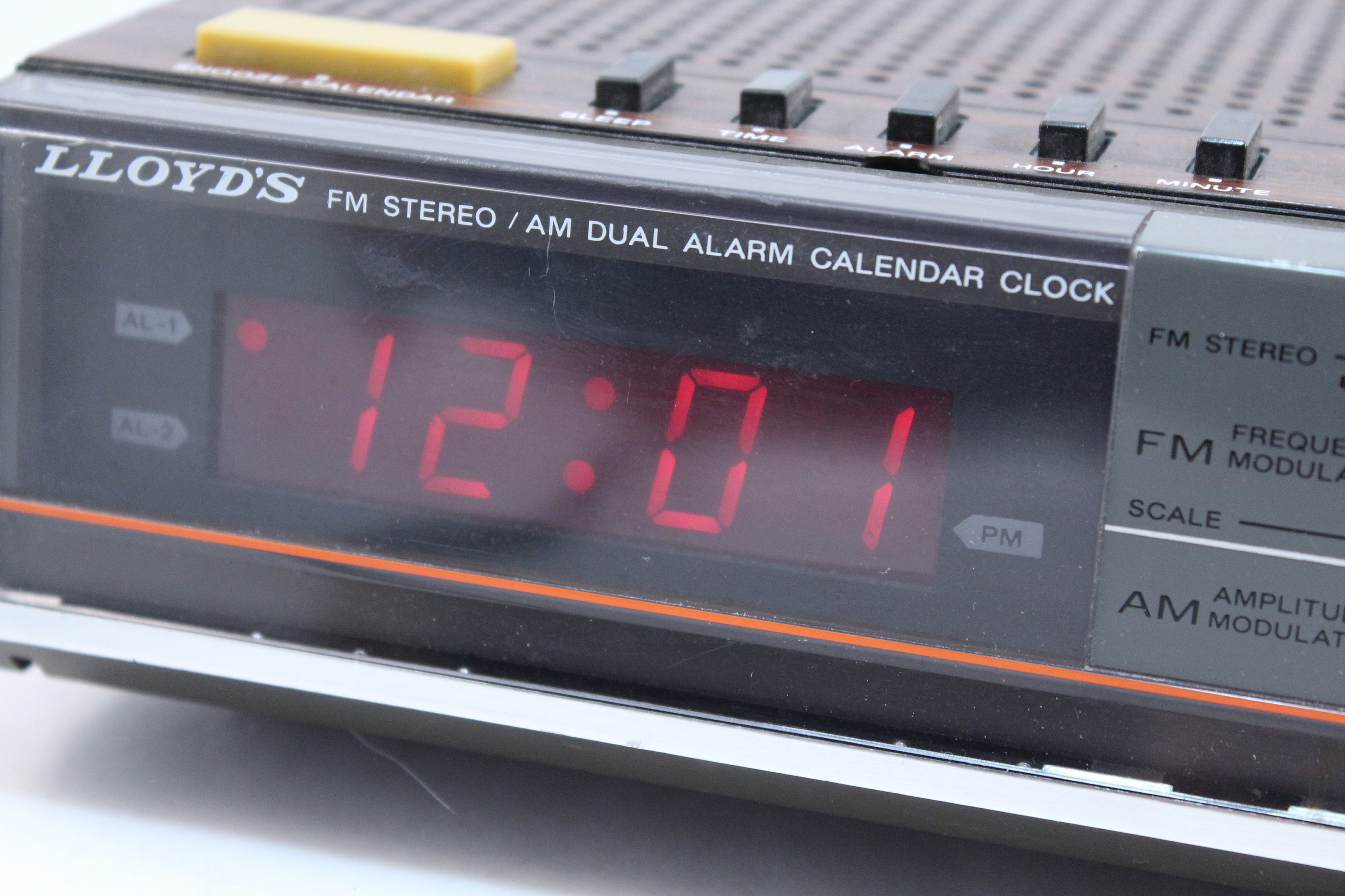 Vintage 80s alarm clock AM/FM radio 1980s wood tone Etsy