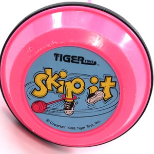 Skip-It 90's Toy Unboxing  Skip-it Tiger Electronics Commercial